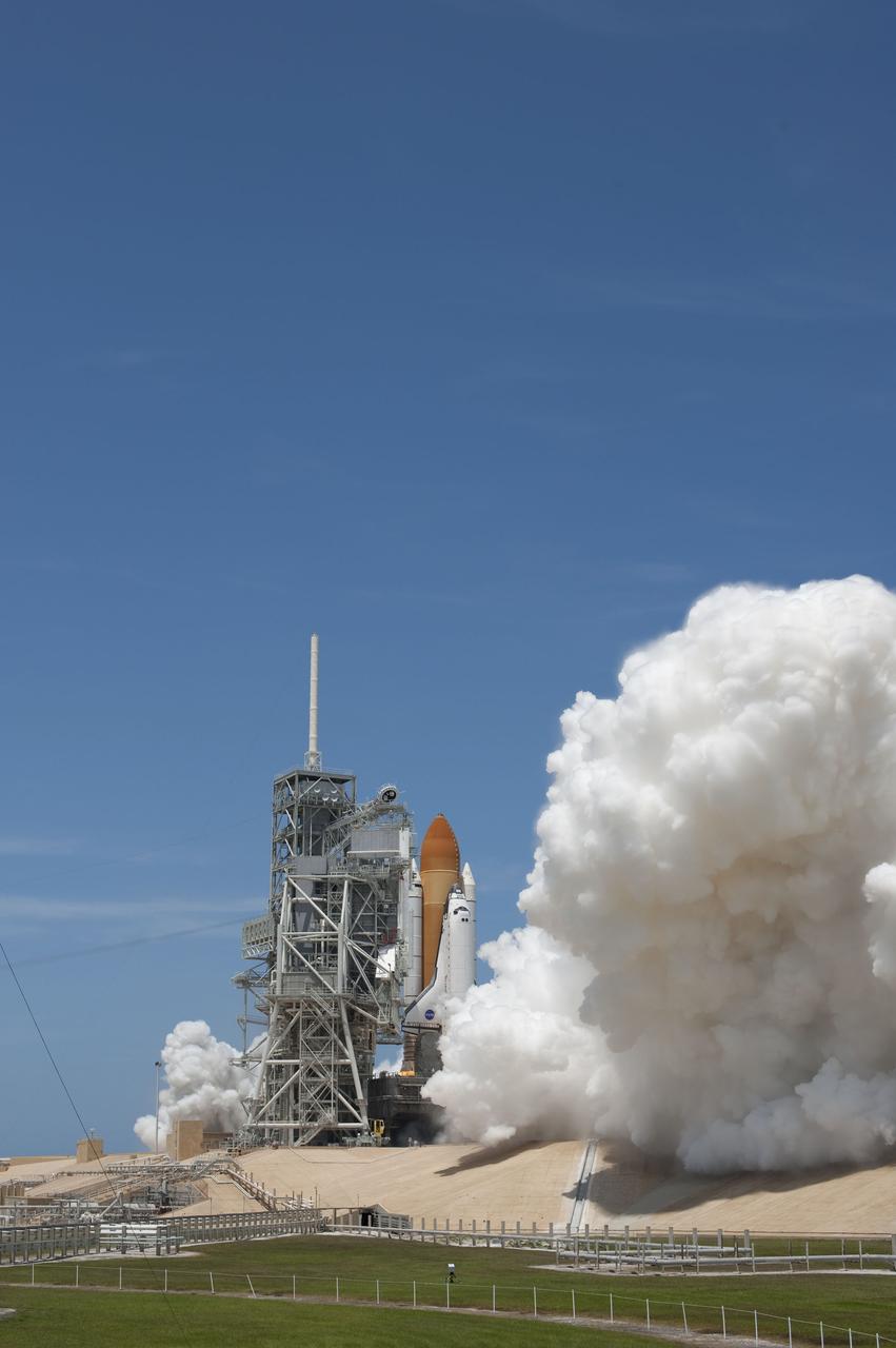Space shuttle